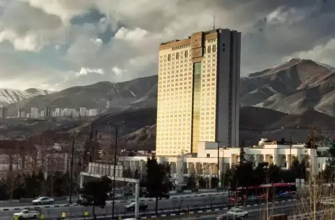 پارسیان آزادی تهران